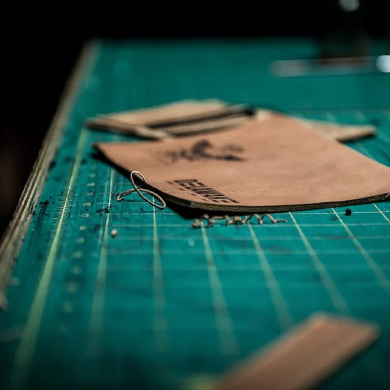 How refined keychain leather turns a simple key fob into true luxury hardware