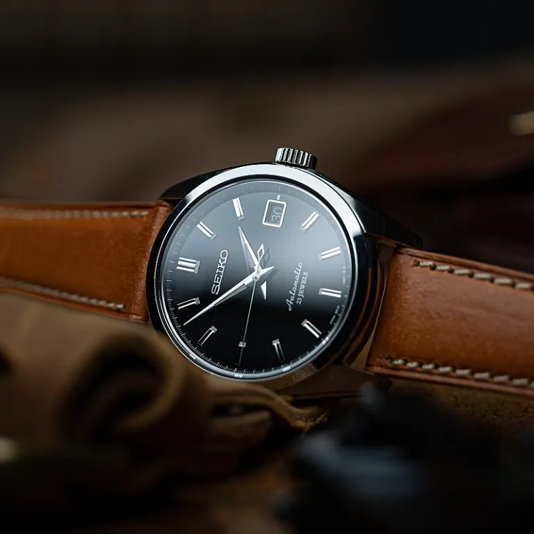 Enhancing Your Luxury Handbag with Premium Leather Straps