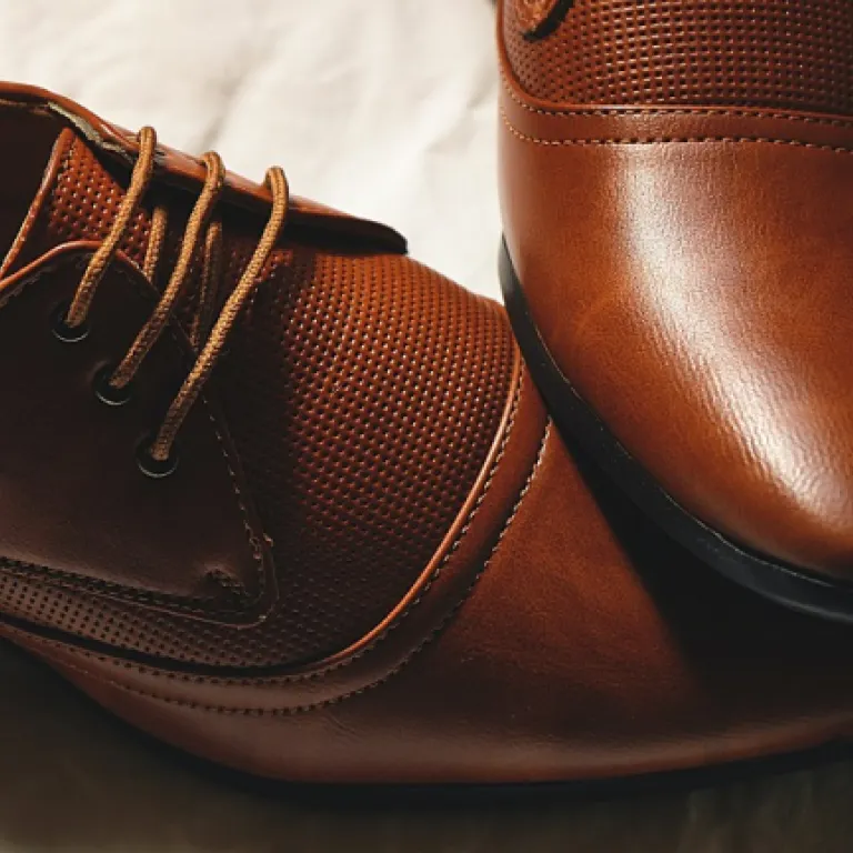 Enhancing Comfort and Style with Premium Leather Backpack Straps