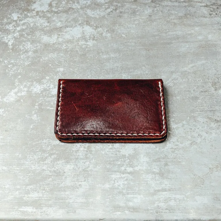 Experience unmatched comfort with leather gloves featuring cashmere lining